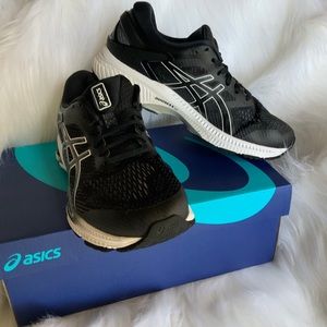 ASICS Women's Gel-Kayano 26 Running Shoes